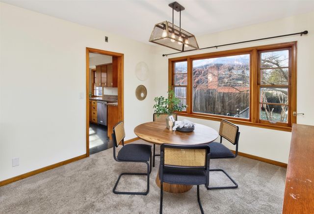 5000 Pleasant Street, Des Moines, IA 50312