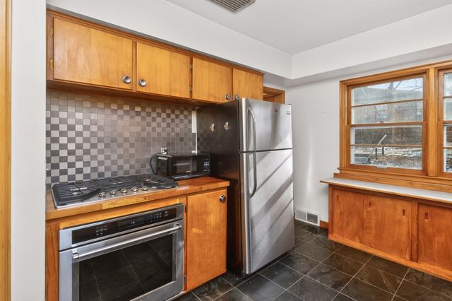 5000 Pleasant Street, Des Moines, IA 50312