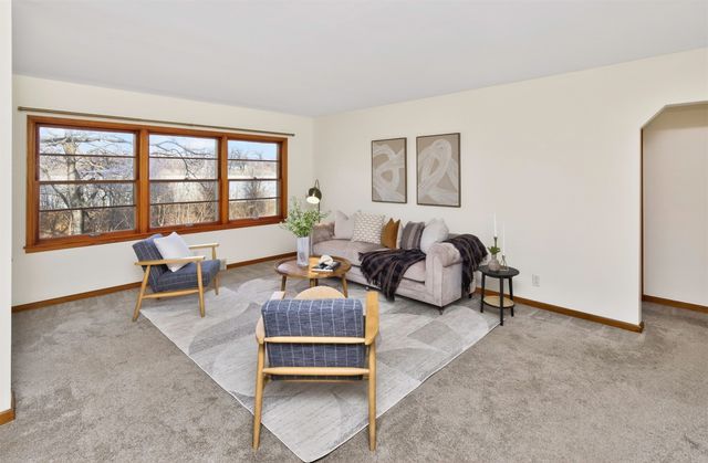 5000 Pleasant Street, Des Moines, IA 50312