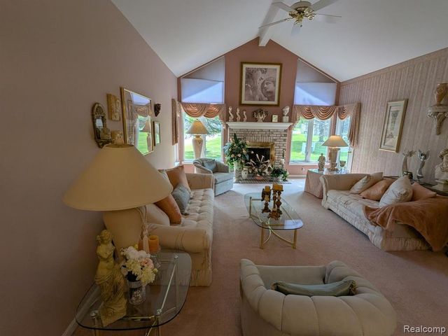 48659 Sundance Court 159, Utica, MI 48315