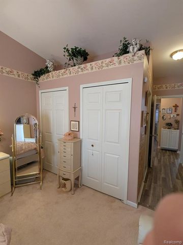 48659 Sundance Court 159, Utica, MI 48315