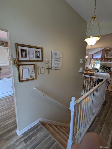 48659 Sundance Court 159, Utica, MI 48315