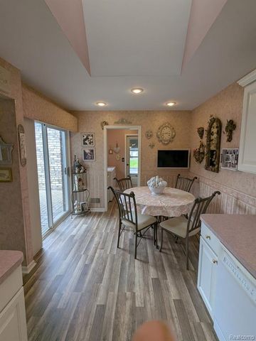 48659 Sundance Court 159, Utica, MI 48315