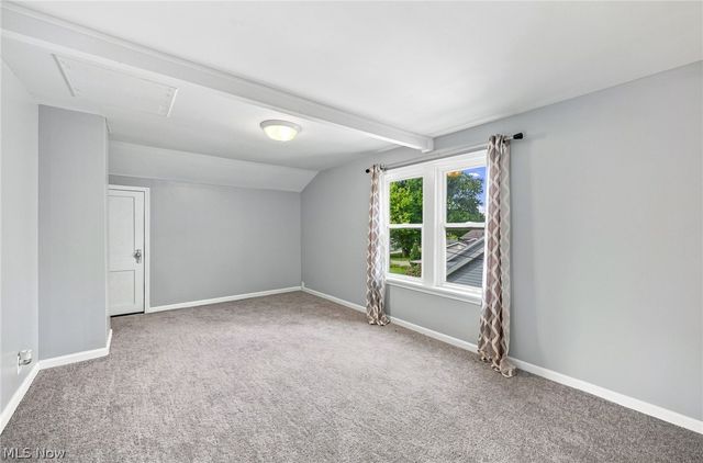 4651 E Lake Road, Sheffield Lake, OH 44054