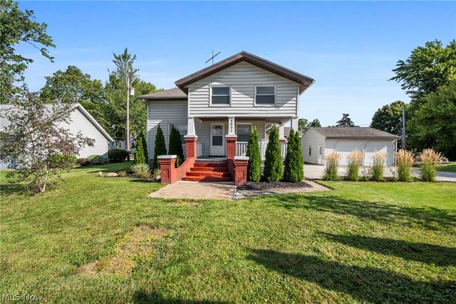 4651 E Lake Road, Sheffield Lake, OH 44054