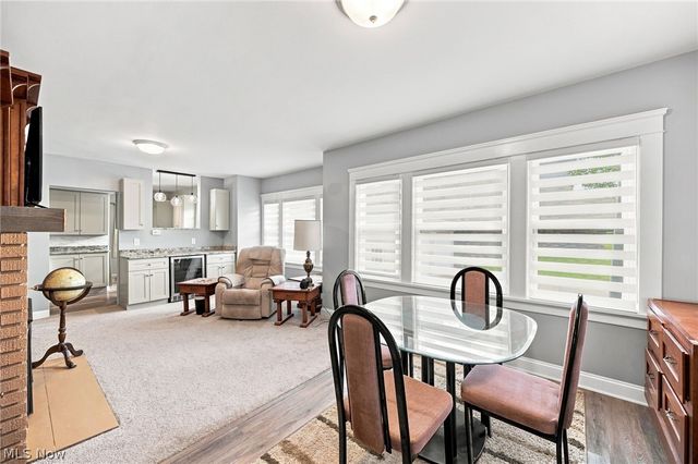 4651 E Lake Road, Sheffield Lake, OH 44054