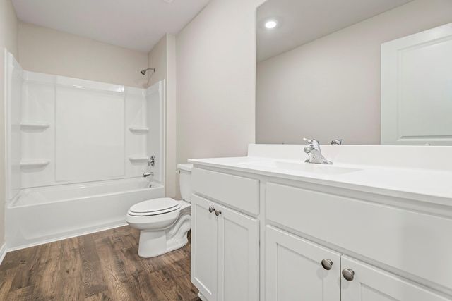6511 Winter Elm Street, Houston, TX 77048