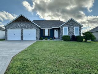923 Riverview Road, Marshfield, MO 65706