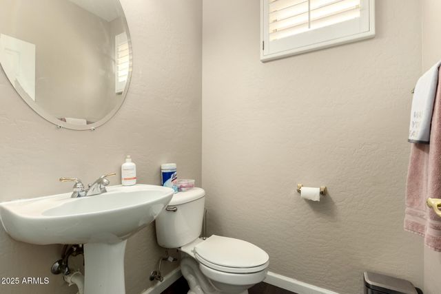 2043 W PERIWINKLE Way, Chandler, AZ 85248