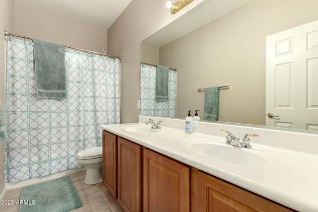 2043 W PERIWINKLE Way, Chandler, AZ 85248