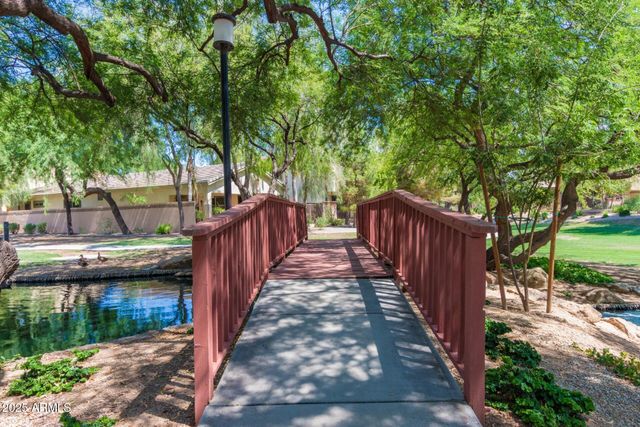 2043 W PERIWINKLE Way, Chandler, AZ 85248
