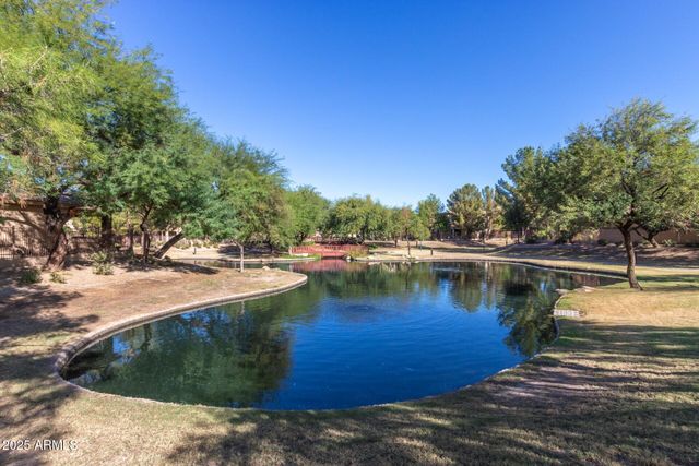 2043 W PERIWINKLE Way, Chandler, AZ 85248