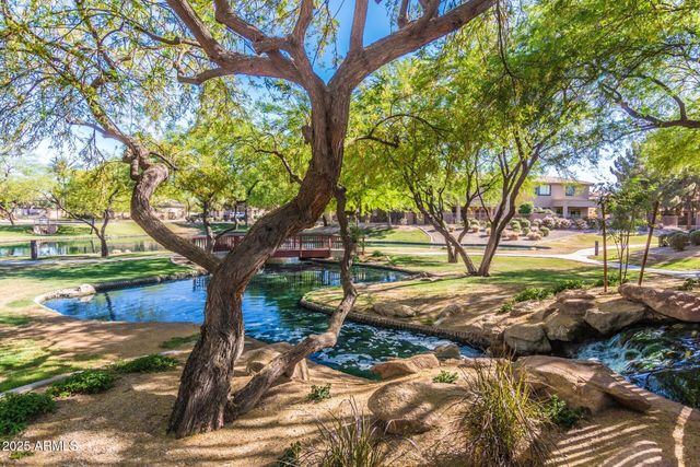 2043 W PERIWINKLE Way, Chandler, AZ 85248