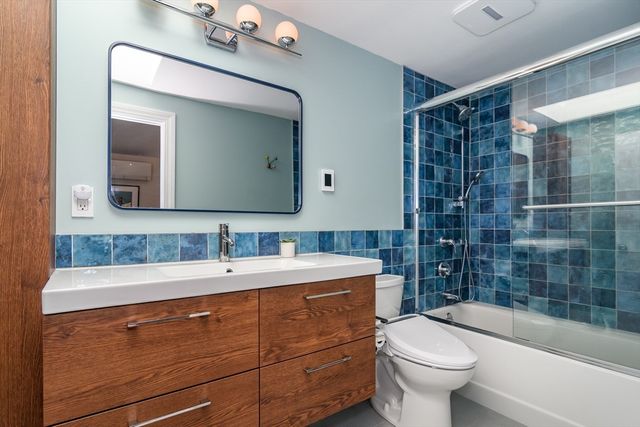 48 Beacon St, Natick, MA 01760
