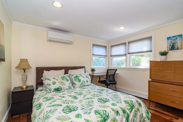 48 Beacon St, Natick, MA 01760