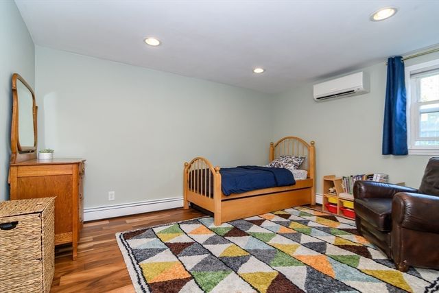 48 Beacon St, Natick, MA 01760