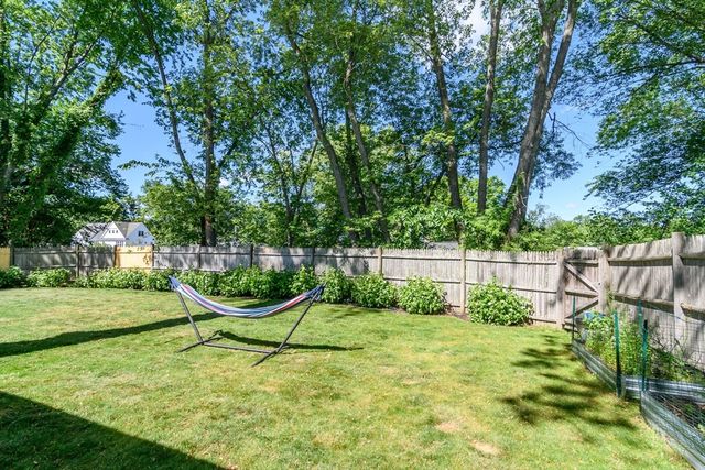 48 Beacon St, Natick, MA 01760