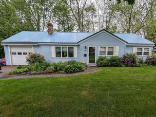 48 Beacon St, Natick, MA 01760