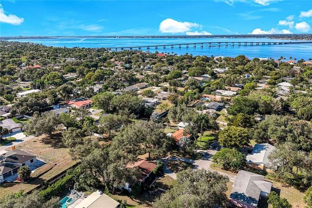 1334 Vesper DR, Fort Myers, FL 33901