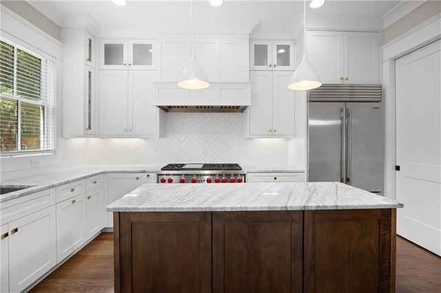 3715 Peachtree Road NE 9, Atlanta, GA 30319
