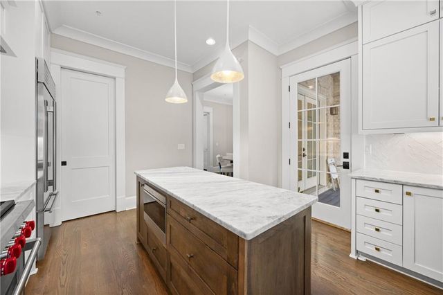 3715 Peachtree Road NE 9, Atlanta, GA 30319
