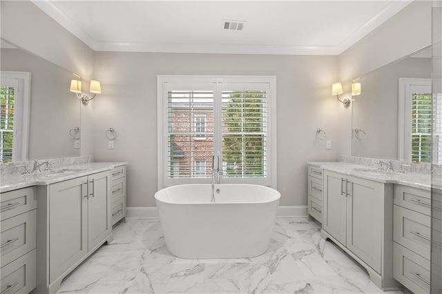 3715 Peachtree Road NE 9, Atlanta, GA 30319