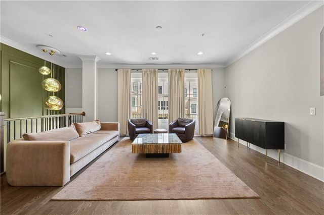 3715 Peachtree Road NE 9, Atlanta, GA 30319