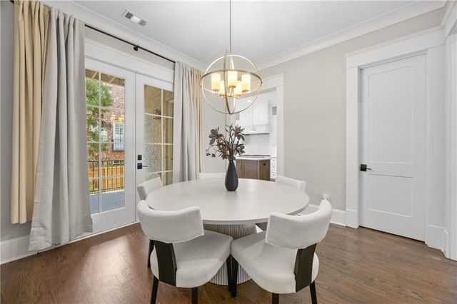 3715 Peachtree Road NE 9, Atlanta, GA 30319