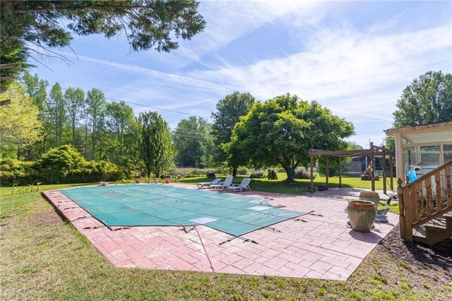 108 Marshall CT, Moyock, NC 27958