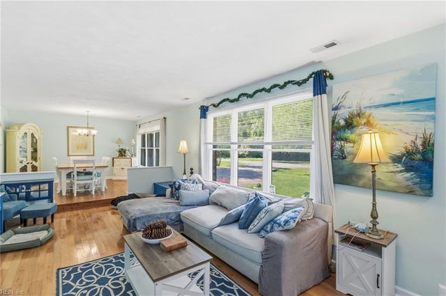 108 Marshall CT, Moyock, NC 27958