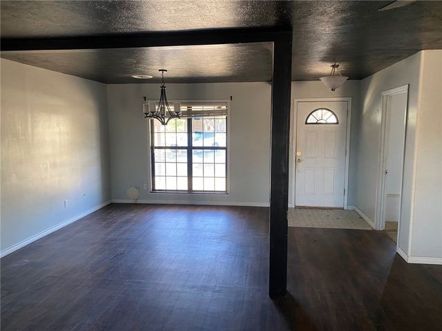 235 N Pasadena Dr, Kingsville, TX 78363