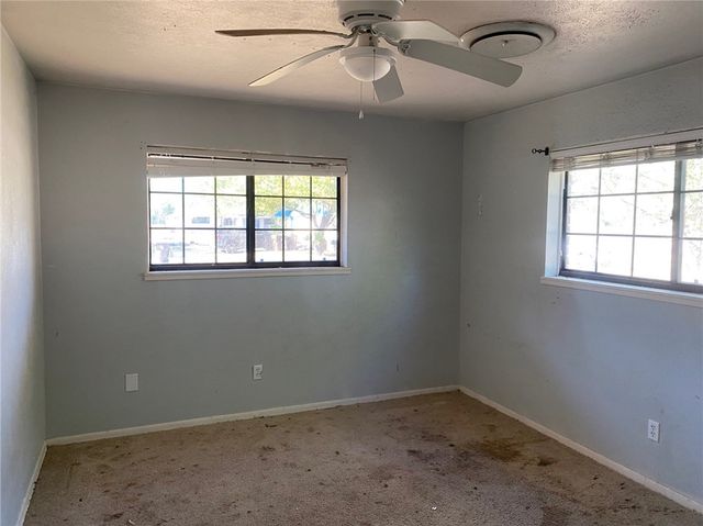 235 N Pasadena Dr, Kingsville, TX 78363