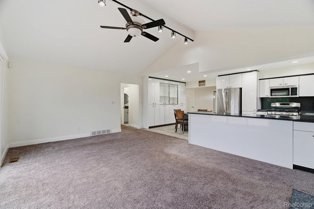 3064 Charity Dr, Sterling Heights, MI 48310