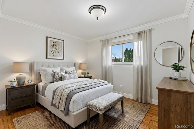 3064 Charity Dr, Sterling Heights, MI 48310