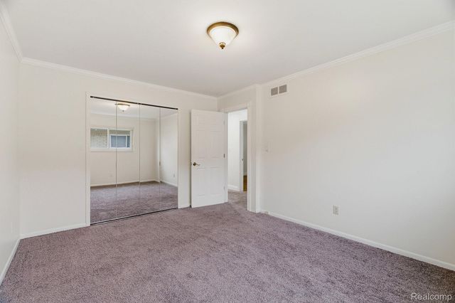 3064 Charity Dr, Sterling Heights, MI 48310