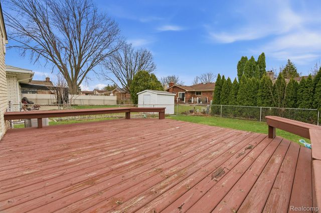 3064 Charity Dr, Sterling Heights, MI 48310