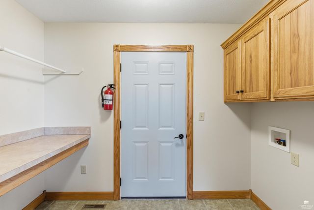 125 Hunter Drive, Manhattan, KS 66503