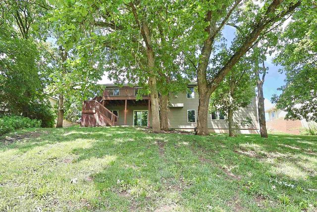 125 Hunter Drive, Manhattan, KS 66503