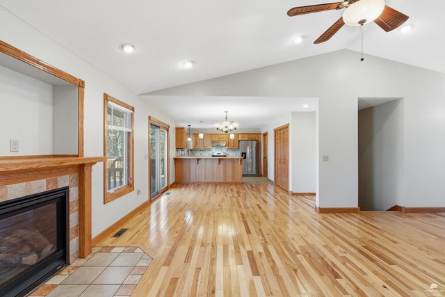 125 Hunter Drive, Manhattan, KS 66503