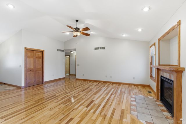 125 Hunter Drive, Manhattan, KS 66503