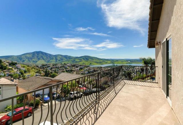 1634 La Presa Avenue, Spring Valley, CA 91977