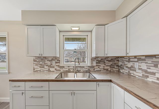 1384 Albemarle Street, Saint Paul, MN 55117