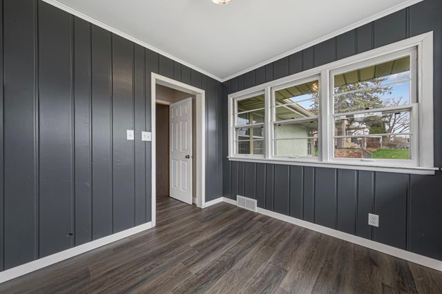 1384 Albemarle Street, Saint Paul, MN 55117