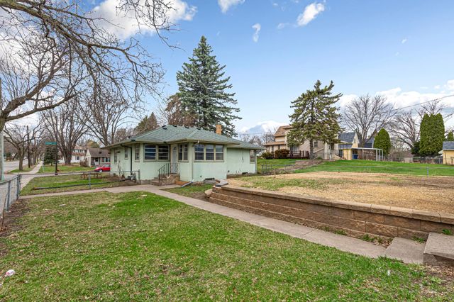 1384 Albemarle Street, Saint Paul, MN 55117