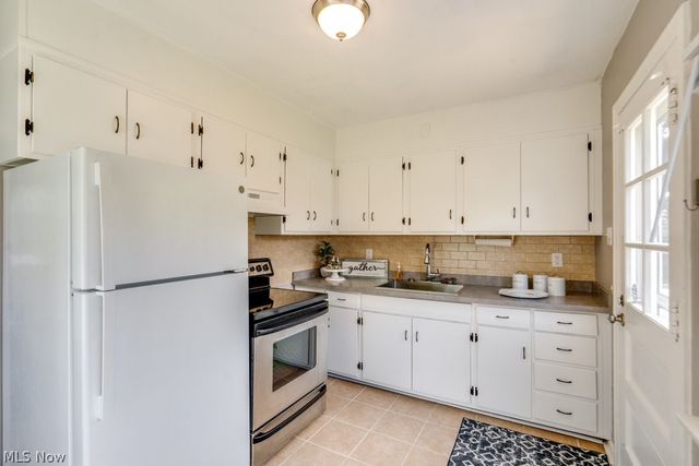 1930 18th Street, Cuyahoga Falls, OH 44223