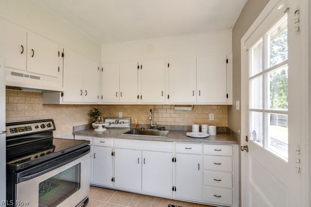 1930 18th Street, Cuyahoga Falls, OH 44223