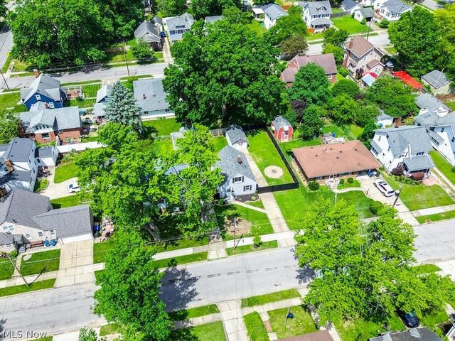 1930 18th Street, Cuyahoga Falls, OH 44223