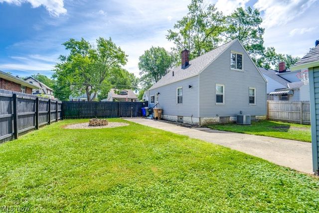1930 18th Street, Cuyahoga Falls, OH 44223