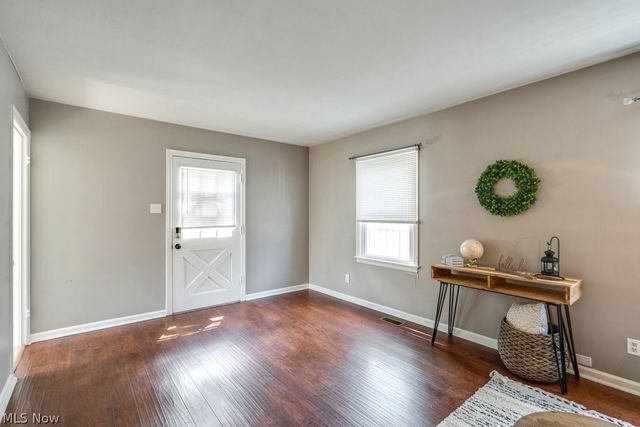 1930 18th Street, Cuyahoga Falls, OH 44223