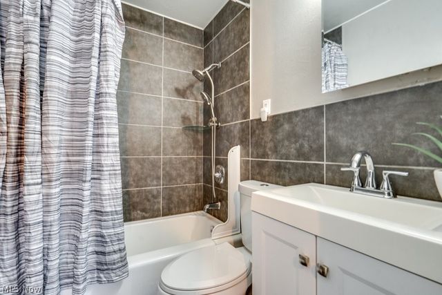 1930 18th Street, Cuyahoga Falls, OH 44223